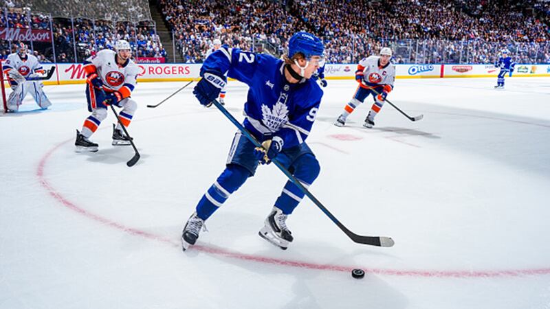 Should Leafs move McKenna off the second line?
