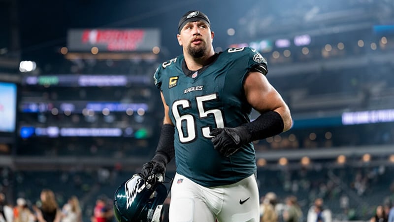 Eagles All-Pro OT Lane Johnson announces immediate retirement