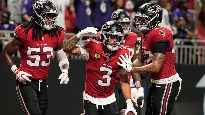 Must See: Bates III gives Falcons the lead after Andrews' fumble