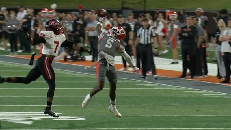 Must See: Sam Houston WR reaches back for sensational one-handed catch