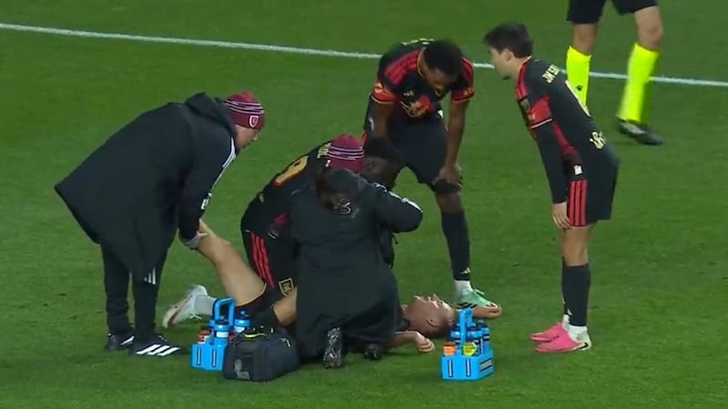 Luc de Fougerolles punches his first MLS goal, leaves game injured