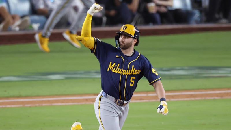 Brewers storm into lead on Garrett Mitchell's solo HR