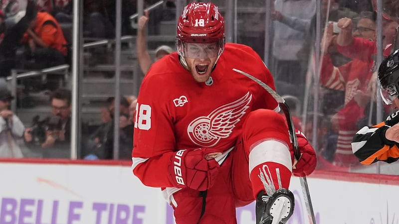 NHL: Flyers 1, Red Wings 2