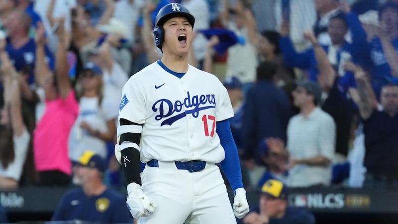 Ohtani sends 428-foot 3-run moon shot out for Dodgers