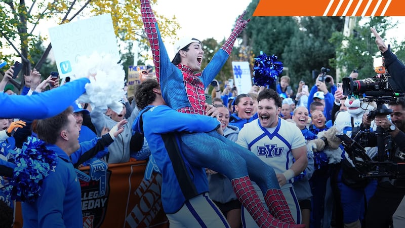 'Spider-Man' makes kick to win $3 million on 'College GameDay'