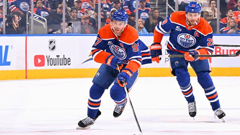 Babcock explains why Oilers' stars are even embracing the 'dump in'