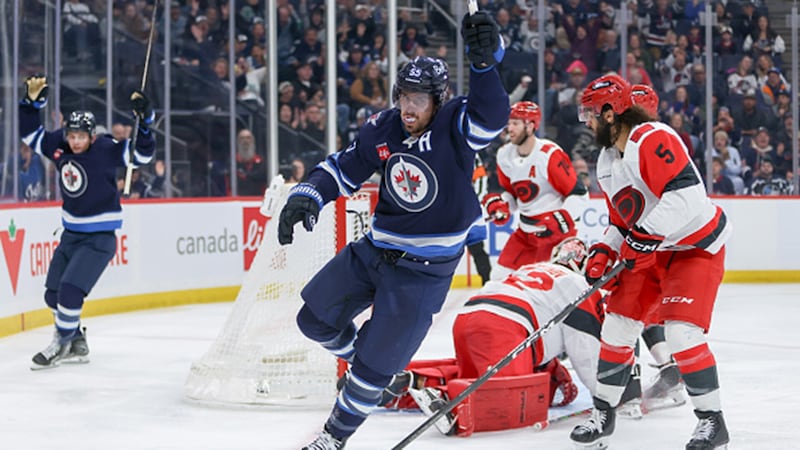 Scheifele seeks to extend five-game point streak as Jets battle Blues in St. Louis