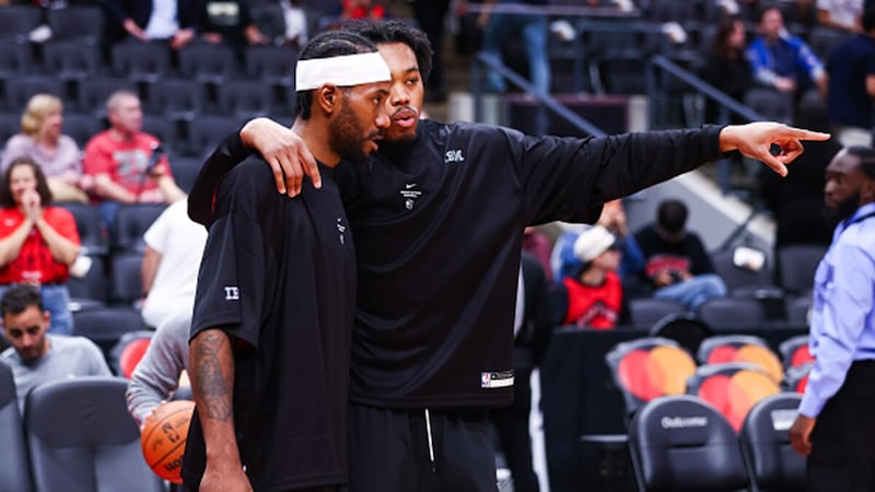 Where does the duo of Leonard and Barnes rank in the NBA?