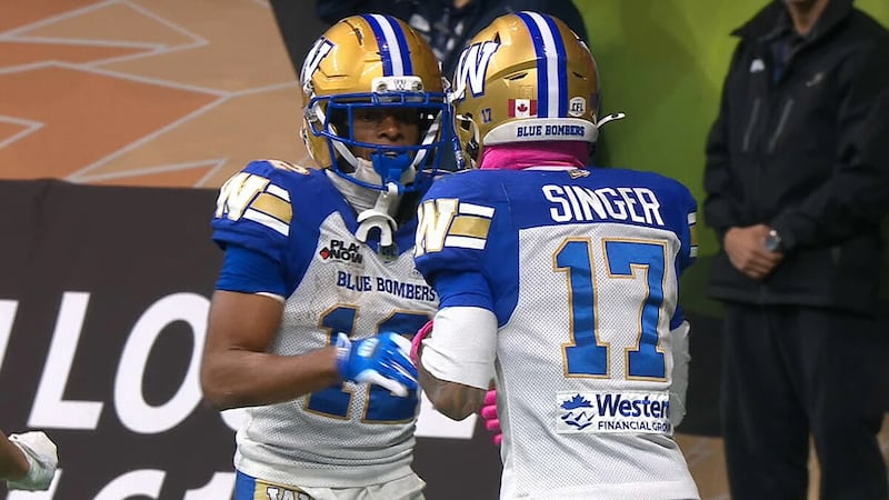 Brown launches a 30-yard TD pass to Singer to equalize for Blue Bombers
