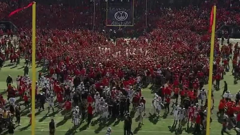 Cincinnati fans storm the field after upset win over No. 8 Texas Tech