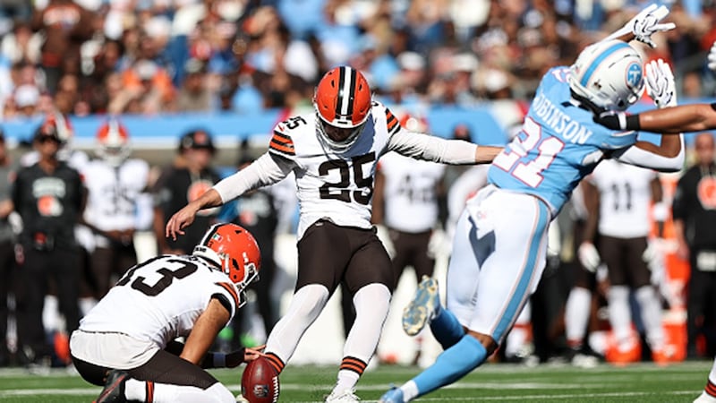 Must See: Andre Szmyt drills a 32-yard walk-off field goal for the Browns