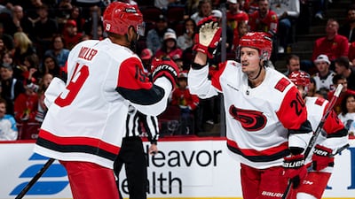 NHL: Hurricanes 5, Blackhawks 2