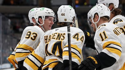NHL: Bruins 6, Sharks 3