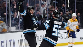 NHL: Predators 1, Mammoth 4