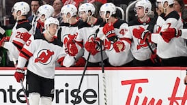 NHL: Devils 5, Red Wings 3