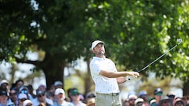 Scheffler makes the eagle shot on the second hole to move to 2-under