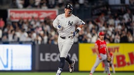 MLB: Angels 10, Yankees 11