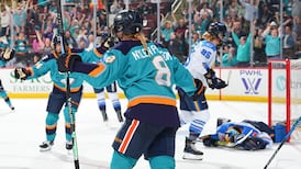 PWHL: Sceptres 2, Sirens 3