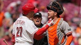 Benches clear between Giants, Reds as emotions run high