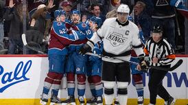NHL: Kings 1, Avalanche 2 (OT)