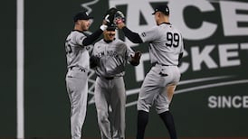 MLB: Yankees 4, Red Sox 2