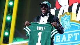Jets draft LB David Bailey second overall