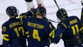 U18 World Championship: Quarterfinal - Canada 2, Sweden 4