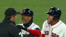 Willson Contreras, Brewers manager get in shouting match