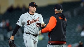 MLB: Tigers 2, Twins 4