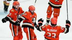 NHL: Golden Knights 3, Ducks 4