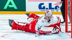Must See: Sogaard makes glove save while laying on his side