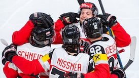 WHC: Hungary 2, Austria 4