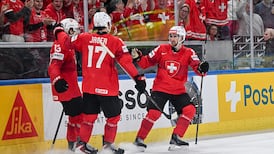 WHC: Finland 2, Switzerland 4