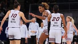 WNBA: Tempo 111, Sky 104