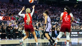 WNBA: Fever 88, Valkyries 90