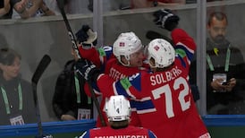 Norway gets on the board first as Pettersen capitalizes on a Greaves turnover