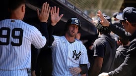 MLB: Rangers 2, Yankees 9