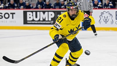 Top prospect Bjorck talks facing idol Crosby, being described as 'Swedish Suzuki' 