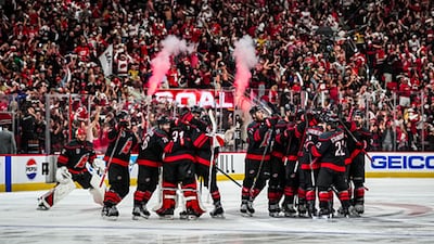 What changed in the third period that led to the Hurricanes' comeback win? 